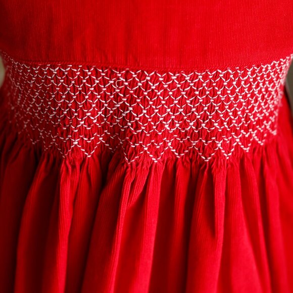 Red Smocked Cotton Pinwale Corduroy Dress Size 4/5 Boutique Traditional NWT - Picture 3 of 5